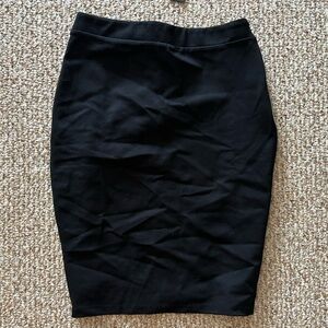NWT Lulu’s Black Pencil Skirt